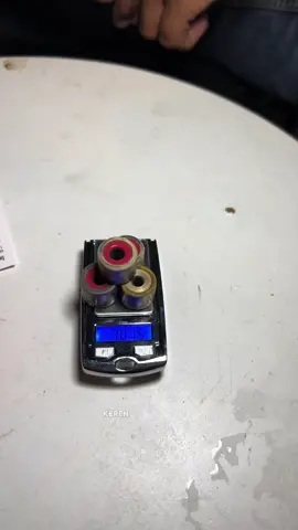 Timbangan segede korek ? Nih kepakek banget dibawa kemana mana juga ringkes banget jadinya 👆🏻