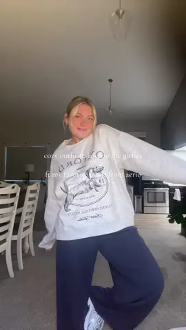 Dressing cozy but looking cute is my favorite thing 🤍 @aerie  #aerie #microinfluencer #roadto10k #besties #teamwork 