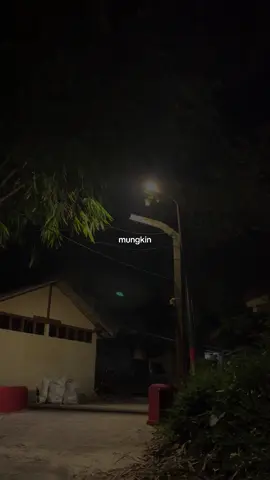 pesan yang bisa diambil bro n sis? . #mellygoeslaw #liriklagu #overlaylyrics #galaubrutal #fypシ゚ 