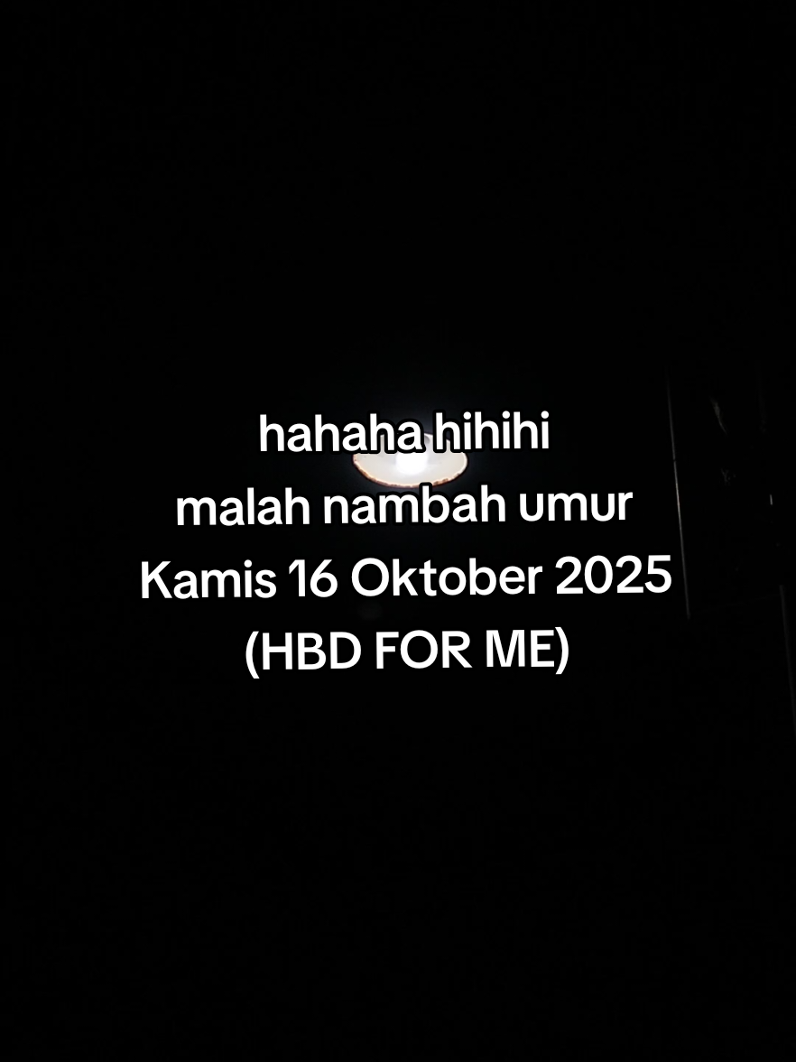 nih yang request ultah hari kamis 16 Oktober 2025, happy birthday ya 🥳🥳  #fyp #galaubrutal #hbdtome #happybirthday #happybirthdaytome 