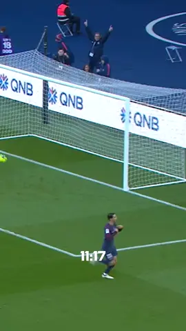 Di Maria didn’t let them breathe 🤯😮‍💨 #Ligue1 #PSG #PSGRCSA 