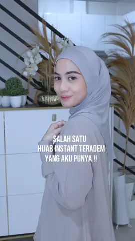 Salah satu hijab instan teradem yg aku punya dari @Sheeva Hijab #hijabinstan #bergoinstan 