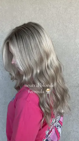 me 🤝 blondes  #hairstylist #hairtok #blonde #blondehair #shadeseq 