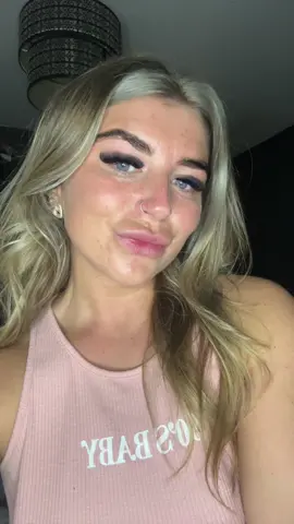 OBSESSED with this!! How did I not know about this sooner soooo much easier Unreal 🫶 #glow #foundationstick #blemish #fyp #tiktomademebuyit 