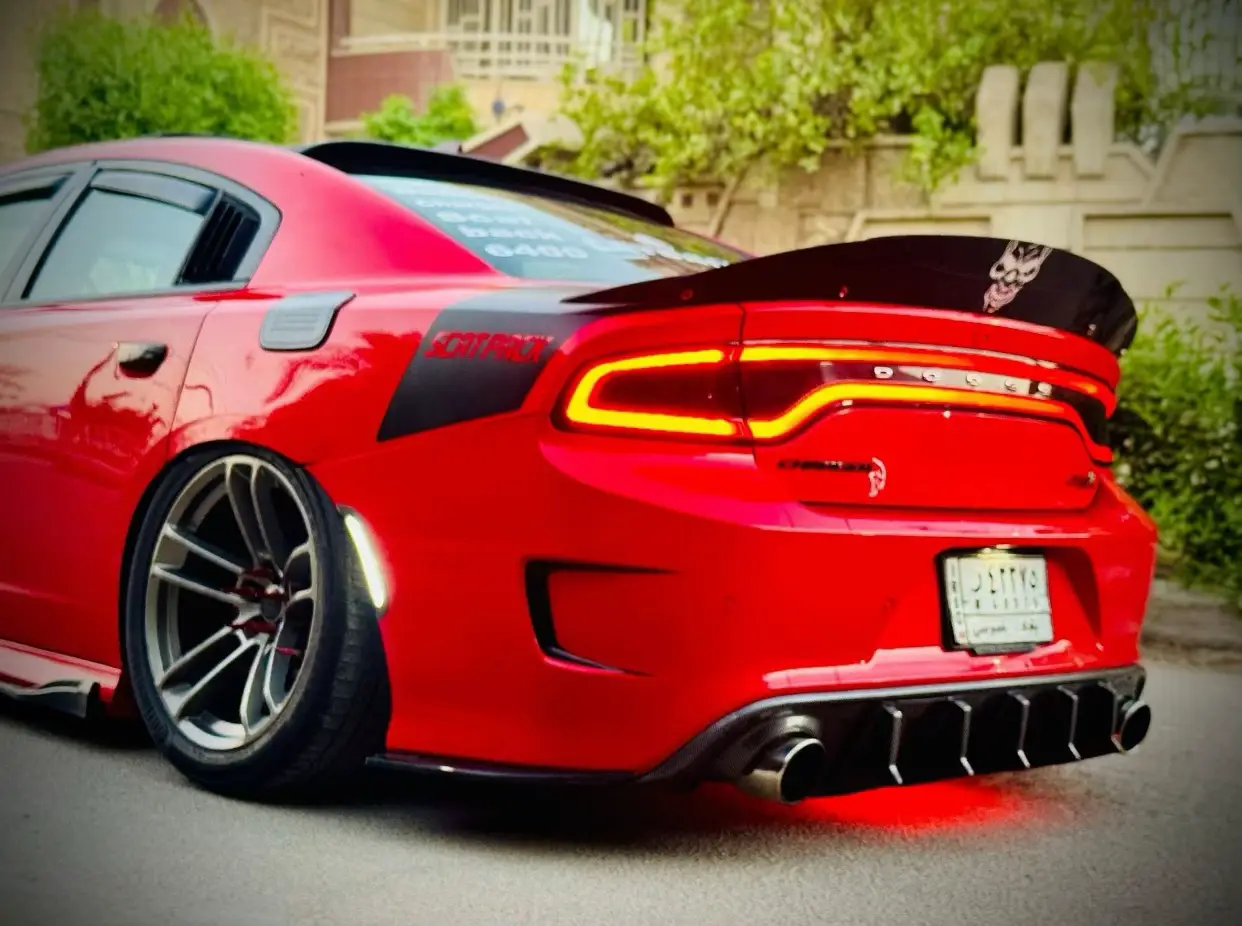 السلام عليكم حبايبي  دوج جارجر سكات باك🐝 موديل 2019 اصل لون طماطي مميز🍅 محرك 6400 V8 ضرر كما موضح بالصور وسونار صبغ ٤ قطع وبنيد محدث كير مكينه صدر حدادية كلة جديد سيارة ماشية35 الف mil حقيقي المواصفات فتحه سقف كشنات حضن انضمه قيادة متعددة كشنات هيتر كشنات كهرباء بصمه ابواب تشغيل عن بعد شاشة كبيرة الاضافات جكات سعرهن 2000$ كزوز سعره 800$ وياله Srt اصلية سعرهن 700$ انارة مازدات متغير ع فون سعرهن 400$ انارة محيطية داخليه سستمين سعرهن300$ اناره خارجية محيطيه 150$ بلكات ريسنك مجال ريسنك مع فصله برمجة طلقات  سستم صوت دمام داخلي سعره 250$ ستدات طلقة دبل سبايدر لحيه srt دفيوزر وحلوك كورسا كفرات مري كفرات ابواب  شفقه كفر باب عضم انارة داخليه للمحرك حمال علم دوسات srt كفرات داخليه الياف احمر للغرفه السيارة مصروف عليهة هواي حبايبي السعر 215ورقه مجال بسيط جدا حك جية رقم بغداد تحويل مباشر العنوان بغداد  للاتصال 07735417236 #عشاق #سيارات  #نادي #جارجر  #جارجرات_العراق_الفخامه_الامريكي🇺🇲 