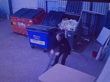 🎥 EasyFrame Action Cam 😂 This one still cracks us up every time! About 250 sheets of MDF decided to make a quick exit off the pallet truck… and poor old John was right in the middle of it 🤦‍♂️😂 Even the best-laid plans go sideways sometimes! #EasyFrame #EasyFrameUK #CaughtOnCam #CaughtOnCCTV #WorkshopFails          