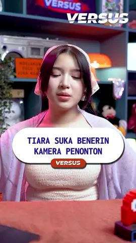 siapa yang pernah liat @tiaraandini benerin kamera penonton😭 tonton lengkapnya di versus cuman di youtube folkative! #fypシ゚ #versus 