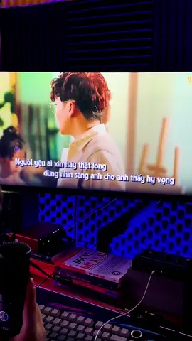 Tận sau trong đôi mắt anh thấy những đắng cay..#thinhnhacsuy #tamtrang #manhtinhsaidoi #cover #xuhuong 