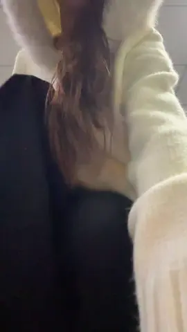 这首歌又杀回来了，先跳一步！#越南鼓点舞 #solecknguyen编舞 #headlongintolove #dance #抖音潮流舞蹈大赛 