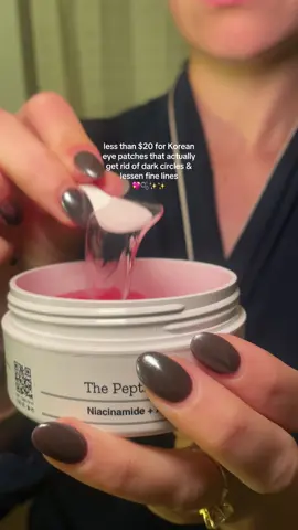 I will ALWAYS be an eye patch in the morning type of girl!! These ones are definitely my favorite & trust me, I’ve tried a lot!!!  #skincare #eyepatches #corsx #koreanskincare 