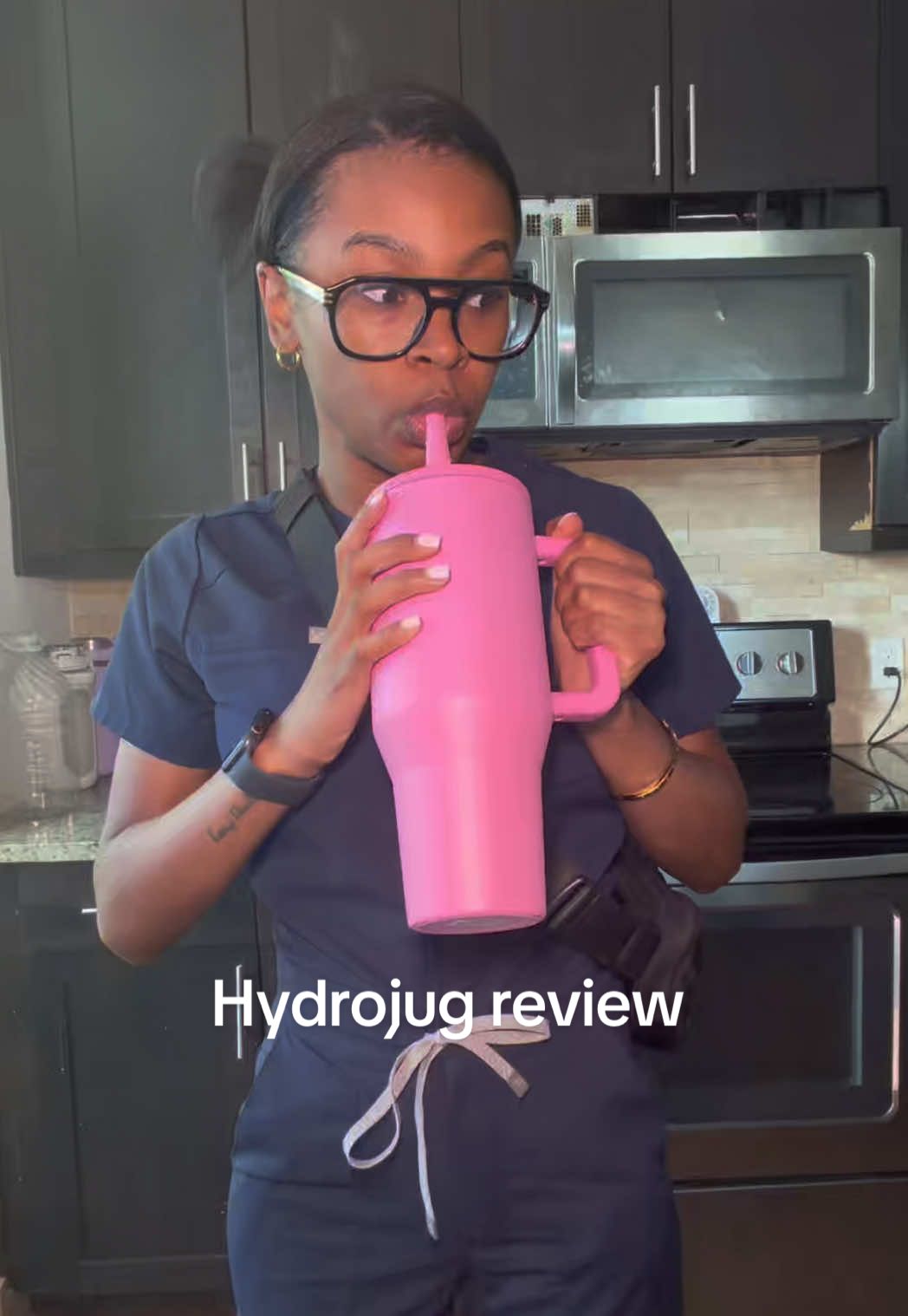 Finally joined the HydroJug club 😌💧 leak proof & gym approved @HYDROJUG #hydrojug #traveltumblr #stayhydrated #tiktokshopfinds #hydrojugpartner #CapCut 
