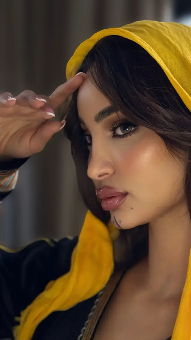 تم تهكير المودل من لبنانيه لجنوبيه 😭  #saudiarabia🇸🇦 #ميكب #الرياض #Riyadh 