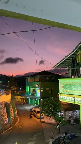 Haurkuning maghrib vibes #pesantren #bahikonline #santriputri #maghrib #senja 