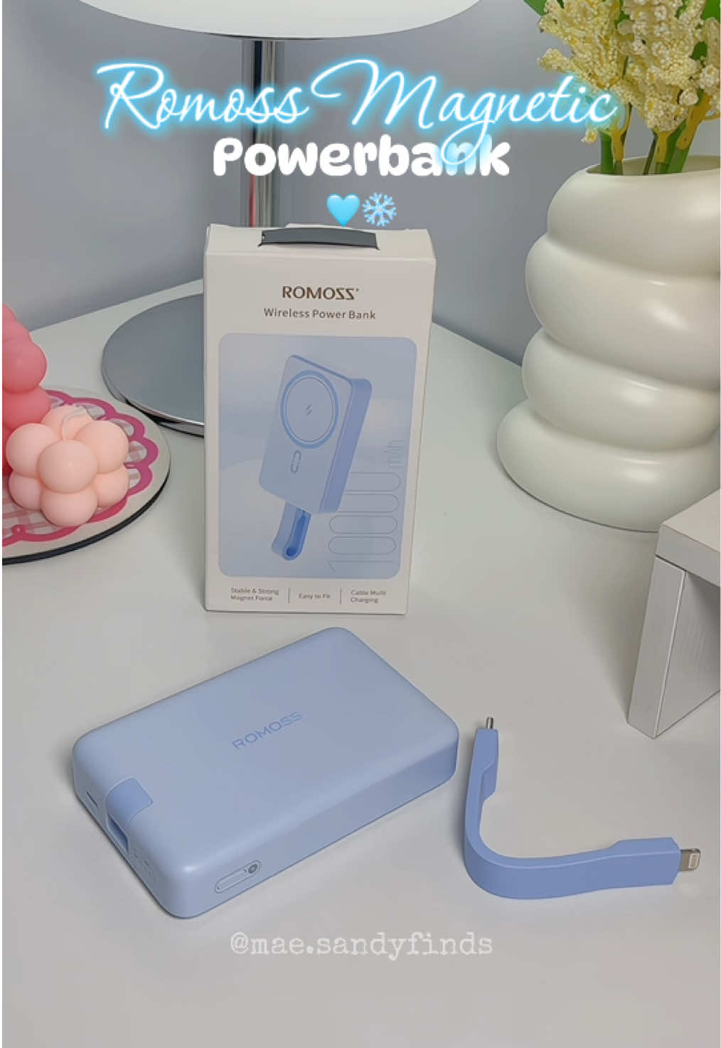 Super love my Romoss Magnetic Powerbank! ❄️🩵 Can be used for IOS and Android 🥰  — Fast Charging  — 10000mah — High Quality ✅ — Pastel colors 🤍 #romosspowerbank #magsafepowerbank #cutepowerbank #10000mah  #magneticpowerbank 