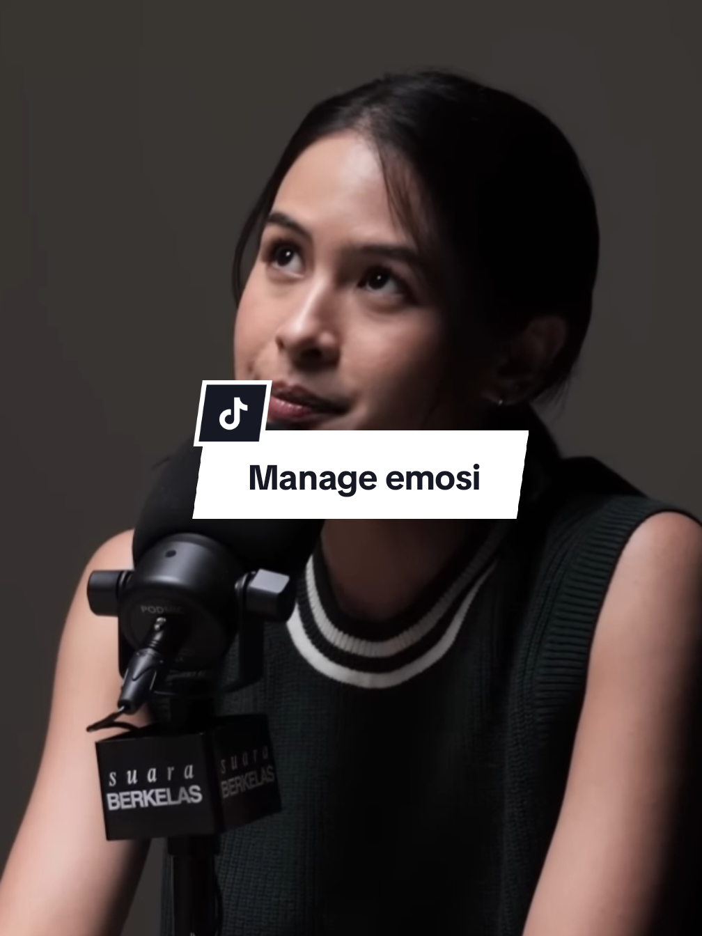 Menang dari emosi tidak selalu berarti harus diam dan memendam semuanya. Tapi, kemenangan sesungguhnya adalah bisa mengerti penyebab dari emosi tersebut dan perlahan semua emosi itu hilang sepenuhnya dari diri kita Sc:YT Suara Berkelas  #SelfImprovement 