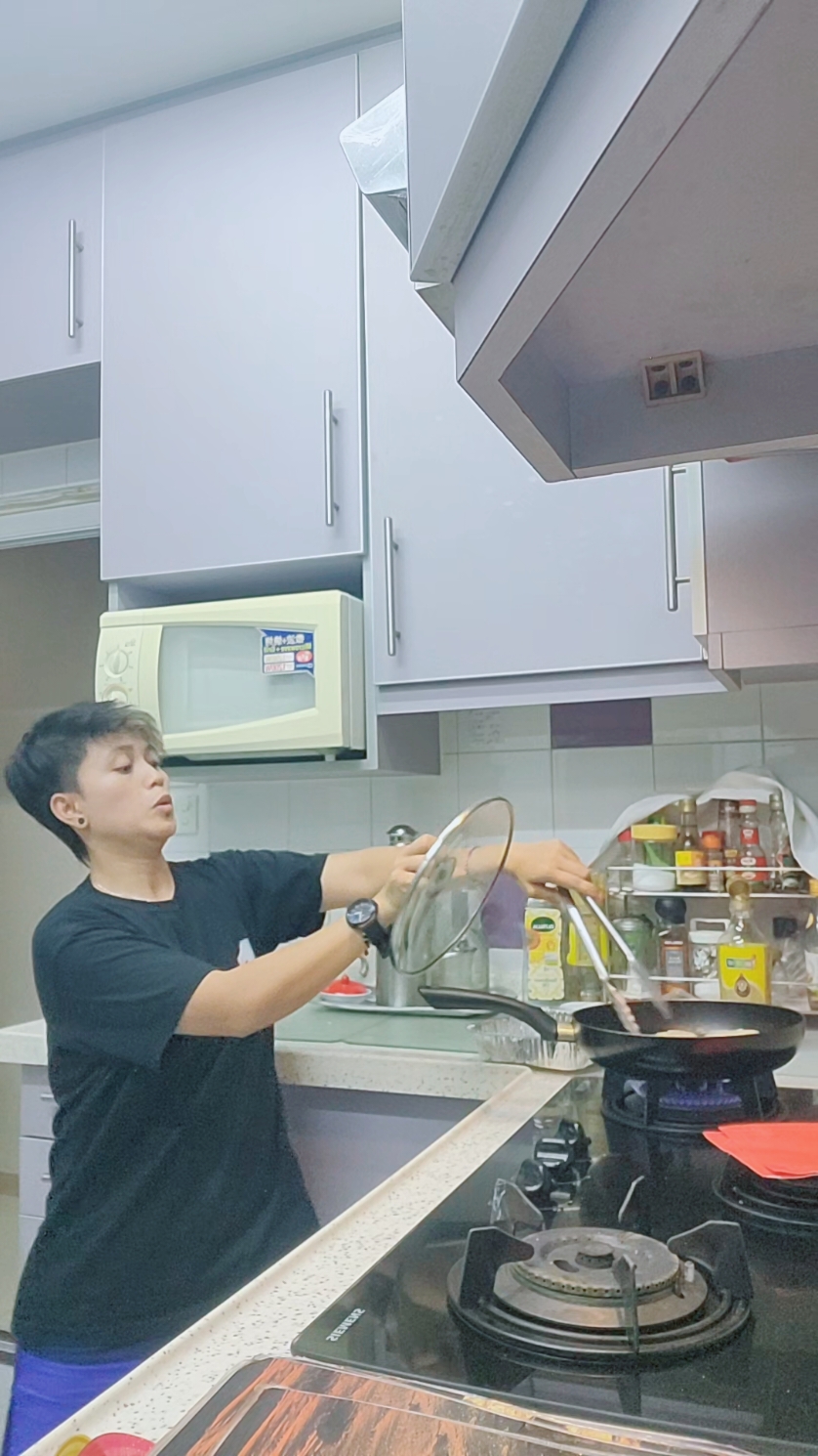 Takut Bgt Minyaknya Loncat'.