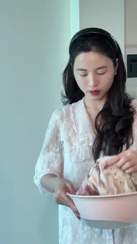 Làm mẹ là tính cẩn thận sinh ra từ hồi nào không hay #Nuocgiatchobe #Nuocgiatthai #mevabe 