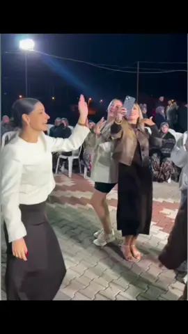 #keşfetteyizzz#fypシ゚viral🖤tiktok 