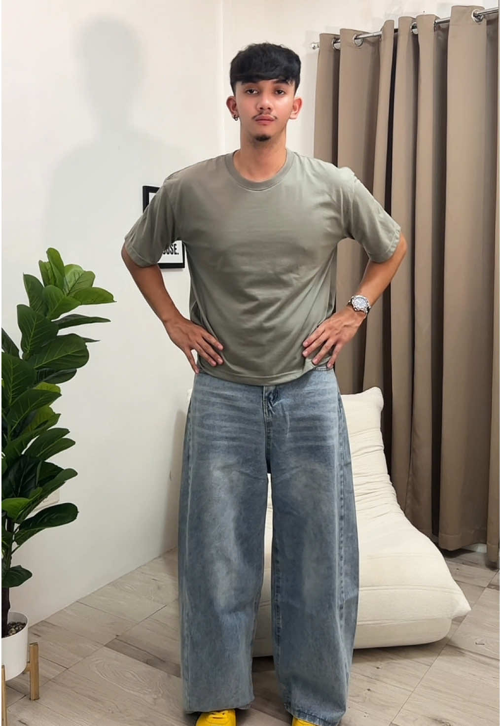 Got these pants from Iridiscent, and the quality is giving 😮‍💨 #widelegpants #outfit #pantsrecommendation #tiktokfinds #streetwear  