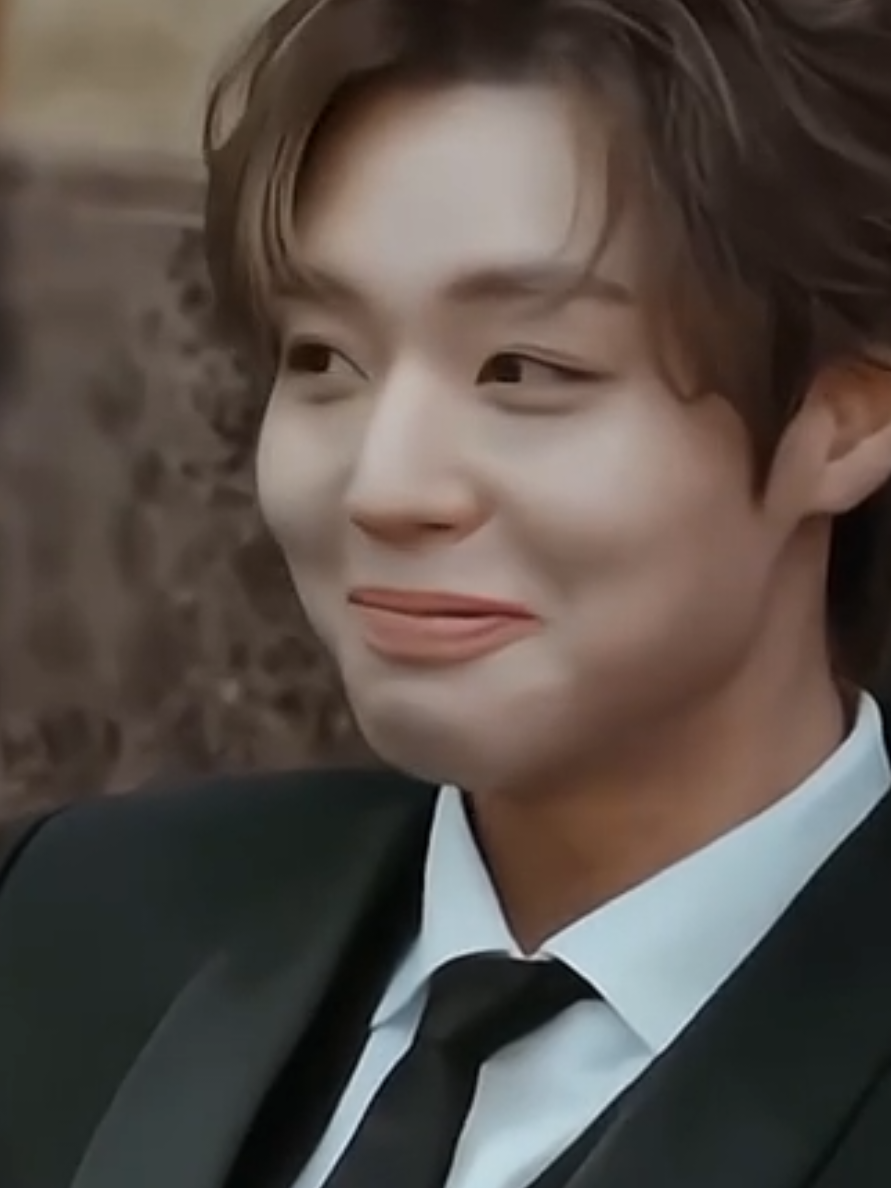 الأبتسامة المقلوبة 😔🔥#مالي_خلق_احط_هاشتاقات🧢 #الشعب_الصيني_ماله_حل😂😂 #كوريا #العراق_السعوديه_الاردن_الخليج #اكسبلورexplore #مشاهير_تيك_توك #أرمي_للأبد #كيبوب #اصدقاء #مصر 