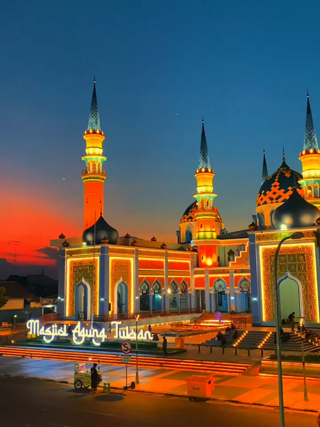 🥰#masjidagungtuban😇 #alunaluntuban #fyp #vibes 