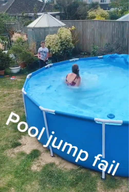 They like to do some difficult jumps#fail #funny #fyp #fypシ #jumps 