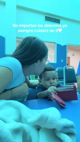 Recupérate mi niño❤️‍🩹 #bebes #mamaprimeriza #fiebre #viruss 