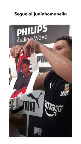 Confira os cortes incríveis que só o @juninhomanella traz para você! ✂️✨ Transforme seu estilo e fique por dentro das novidades! #CortesQueEncantam