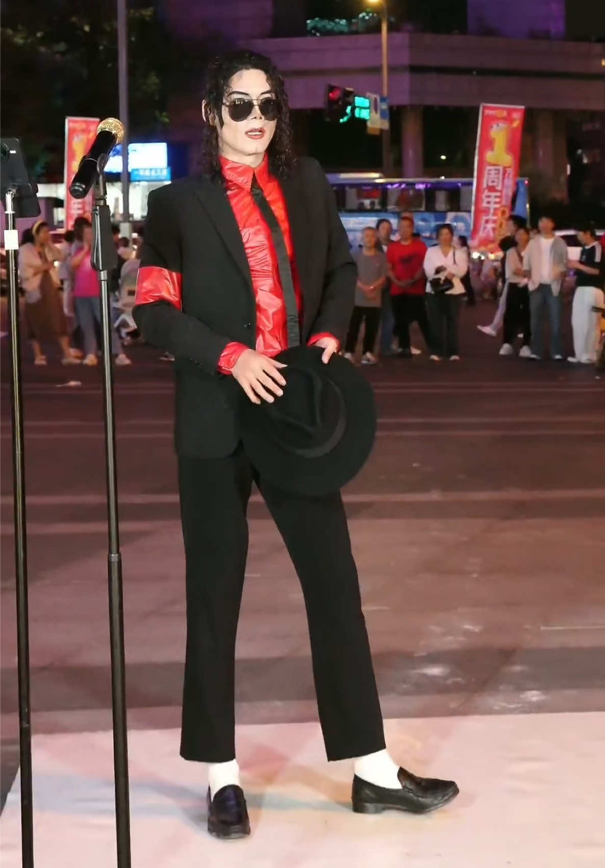 Dancing is the language of the soul!#caijun #michaeljacksoncaijun#michael #mj #dance #moonwalk #YouRockMyWorld 