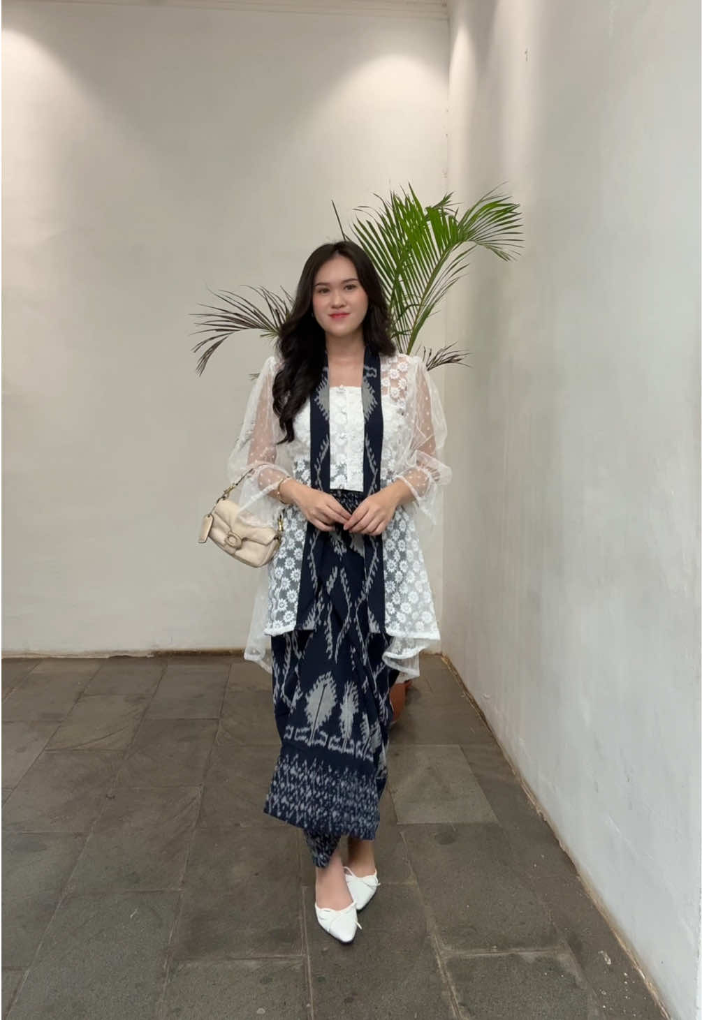 Alamak cantiknyo outfit pestakuu🥹🤍