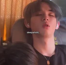 when is hong ever caught not sleeping 😔💔 THANK U SO MUCHH TO @𝗌𝖾𝗋α FOR THE VIDEO IDEAAA guys go follow herrr!!  #hongshihoshi #lykn #tpop #fyp 