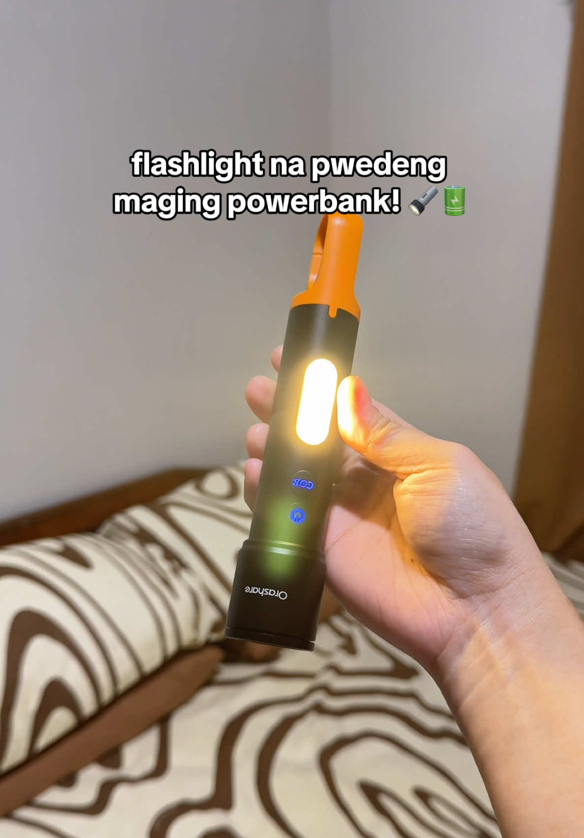 Replying to @Julie Orashare OLO3 Rechargeable Led Flashlight 🔦💡  Must have sa bahay! At pwedeng-pwede dalhin pag may camping/outing! ☺️ #flashlight #ledflashlight #rechargeableflashlight #orashareflashlight #orashareol03ledflashlight