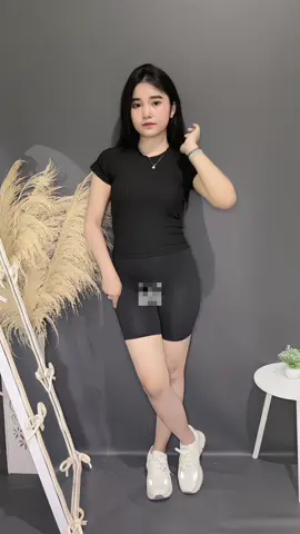 yg dipake size standar muat bb 30-55kg. #legging #leggingmurah #leggingpendek #shortpants 