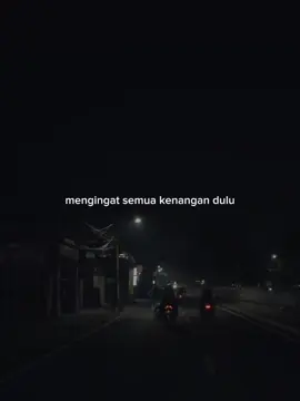 disaat engkau menyakitiku.. #lyrics #liriklagu #fyp 