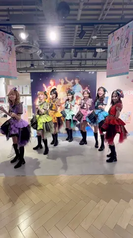 【祝🥇】オリコンデイリー1位、本当にありがとうございます🎉🎉🎉 @おすず @早瀬ノエル (FRUITS ZIPPER) @るなぴ @月足天音あまねきFRUITSZIPPER @松本かれん（ FRUITS ZIPPER ） @櫻井優衣 @真中まなふぃーちゃん  #FRUITSZIPPER #ふるっぱー  #はちゃめちゃわちゃライフ  #JAM