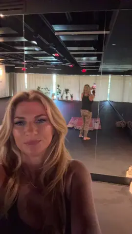 Anuttura Shala - Boca Raton  In need of my yoga fix 🪷 Gratitude for our phenomenal yoga instructor Sean Greentree 🧘‍♀️  ☮️ 