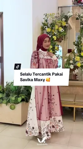Elegan dan masih selalu jadi favorit Ladies! 🥰 Yuk romantisasi kondangan kalian pakai Savika Maxy! ✨ #inspiredyourdailyoutfit #gamiskondangan #gamismewah 