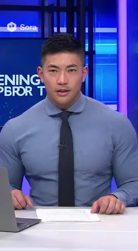 Wait, give me one minute 🤫 #筋肉 #体育 #muscle #マッチョ #suit 