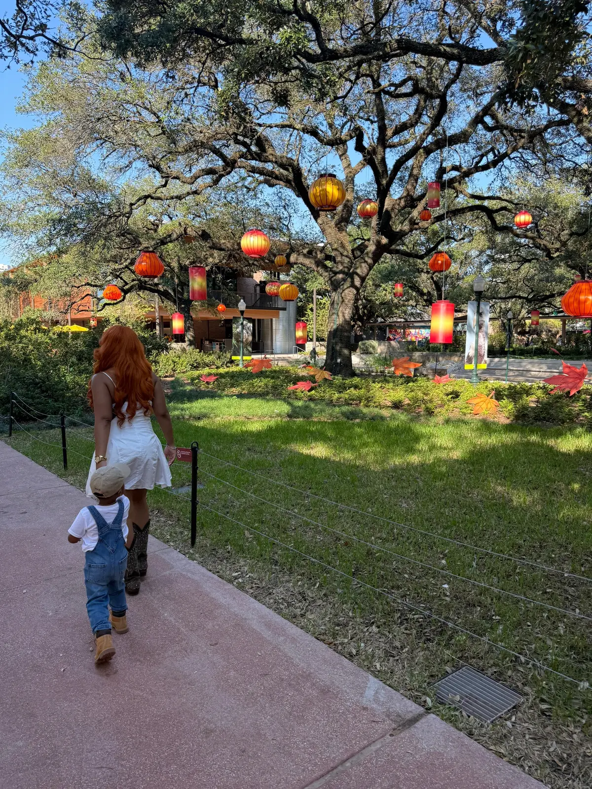 Boy mom🎃👻 #fyp #fall #toddlersoftiktok #boymom 