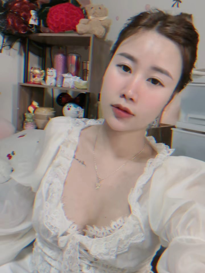 🥰🥰🥰Làm sao sống được mà không yêu, Không nhớ, không thương một người🥰🥰🥰