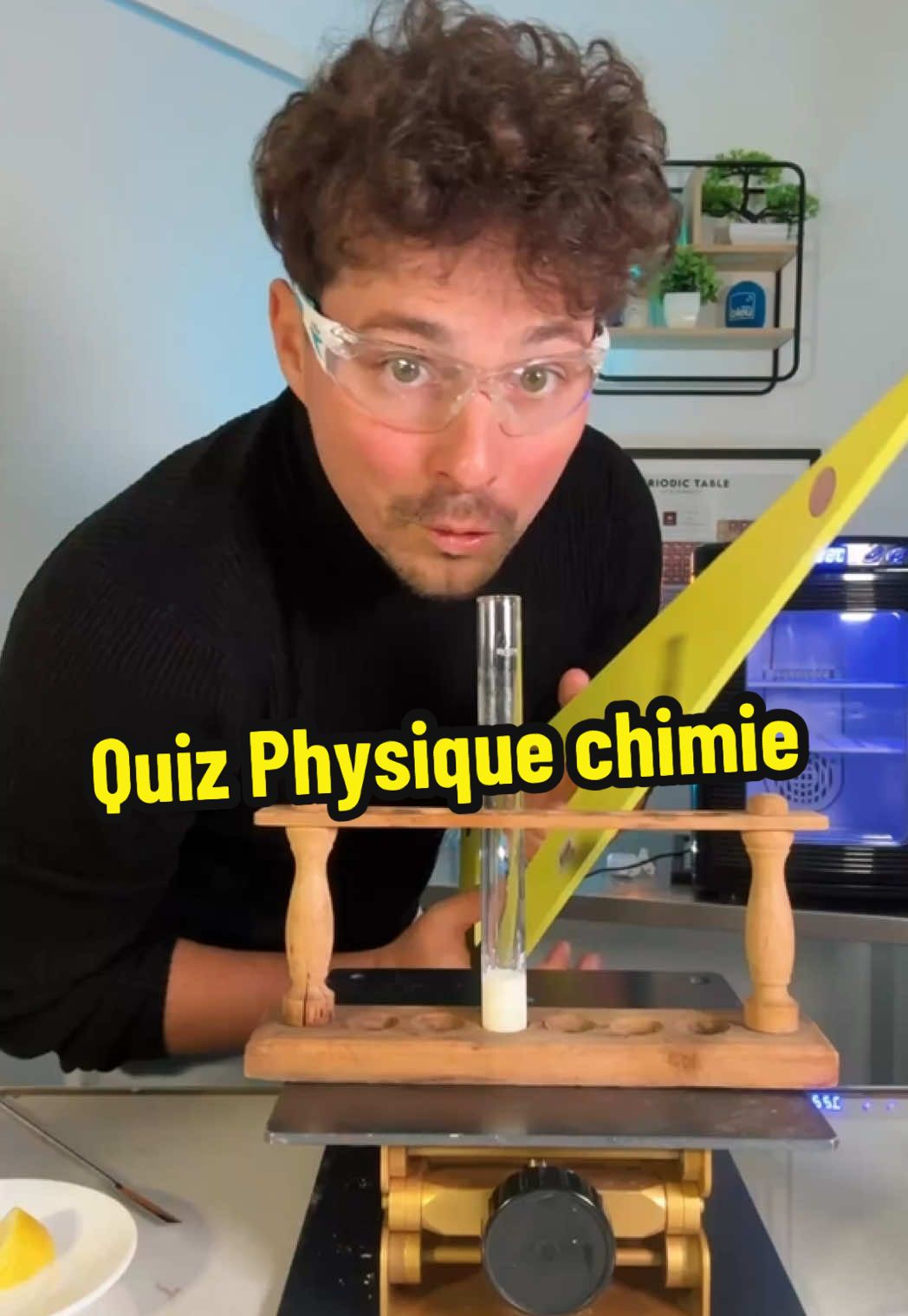 Alors quel est ton score /7 ? 🤔🧪 n’hésite pas à mettre en pause la vidéo pour répondre tranquillement.  Je profite de cette vidéo pour vous convier à un événement LIVE ce 21 octobre à 18h. On fera des quiz et expériences, inscris-toi sur le lien sur mon profil 🔗 #prof #chimie #quiz 
