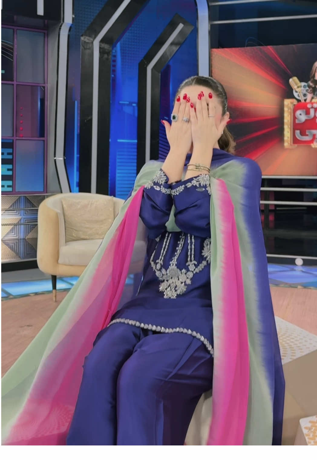 Lively banter w the team 😍 #hinaniazi #trending #fyp #fypシ゚viral #viral 