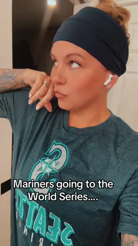 Game 3 tonight!!! GO M’s!!!! 💙💙💙 #mariners #alcs #baseball #postseason #WorldSeries 
