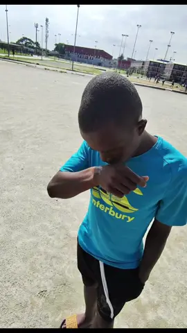 PRANK LE PARFUM DU GOAT 🤣 | #legoatdespranks #prankivoirien🤣🇨🇮 #prank 