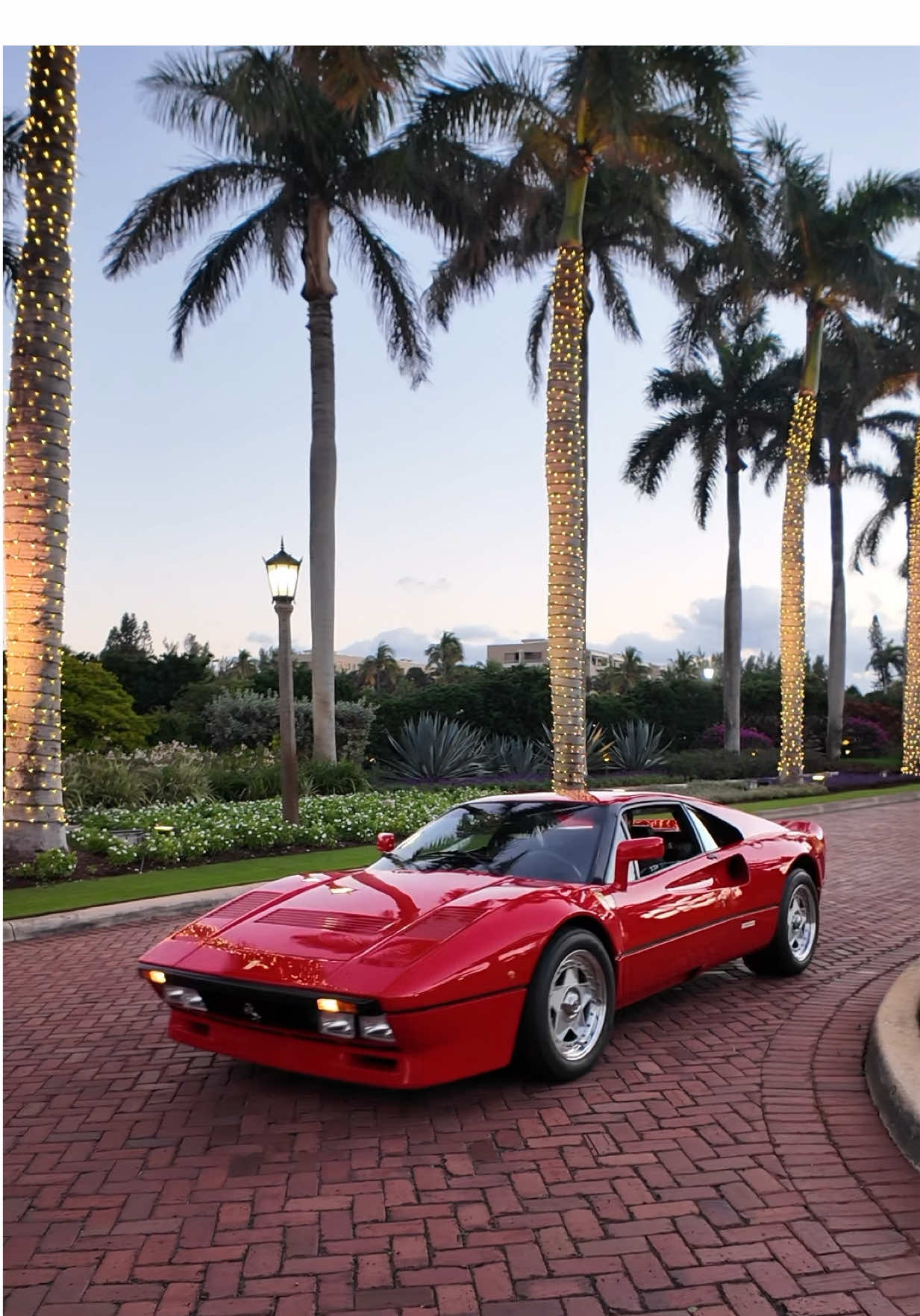 The legend that started it all — the Ferrari 288 GTO has arrived at Cavallino Classic Palm Beach. #Ferrari #Ferrari288GTO #CavallinoClassic #CavallinoClassicPalmBeach #FerrariSupercar @ferrari 