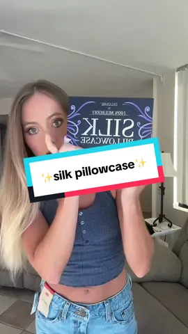 seriously underestimated how much of a difference switching to silk would make. It feels luxe, keeps my hair smooth, and my skin loves it too ✨ #SilkPillowcase #SleepUpgrade #HairCareMustHave #SkincareTips #HomeFinds