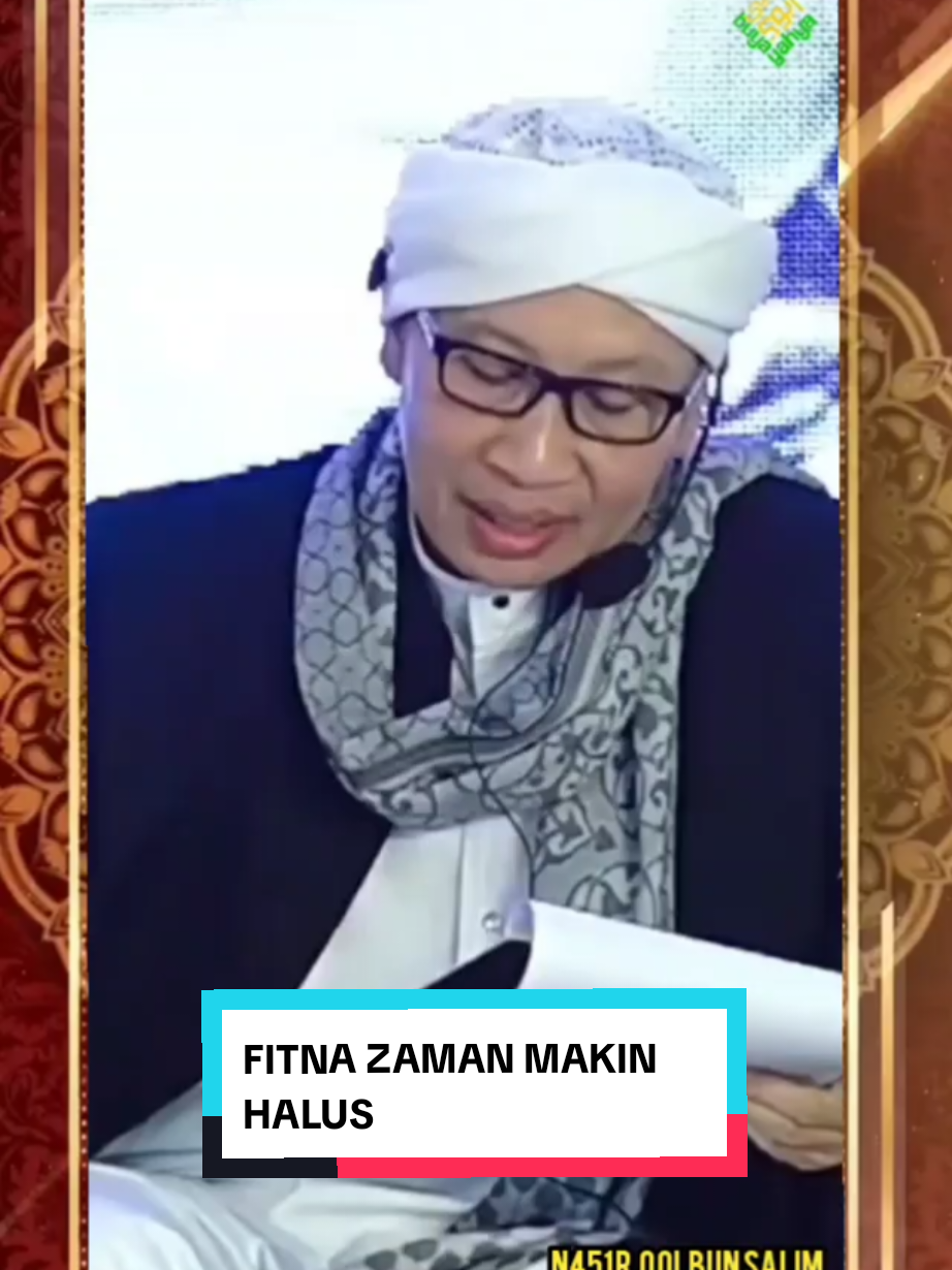 Fitnah Zaman Makin Halus. Ada yg membuat hati jauh dari Allah, Ada yg menanam curiga kepada ulama, Bahkan menebar benci kepada pesantren. #ponpeslirboyo #santripondok #buyayahyaofficial #boikottrans7 #fyp 