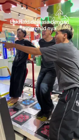 Nek gagelem diatur yo diawurr #becegebersatu 