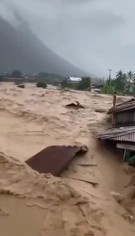Terjadu banjir bandang & gunung meletus🥲