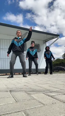 On the floorrrr🔥🔥🔥#dtstv @donny☆ @Tarsha✨ @S🎀 #fyppppppppppppppppppppppp #viraltiktok #viral #amapiano 